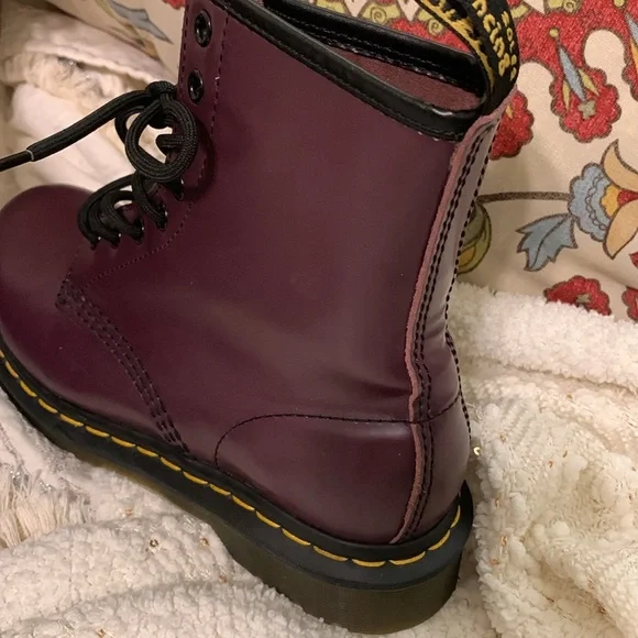 Purple Leather Doc Marten Boots Women’s Size 6 - Picture 4 of 12